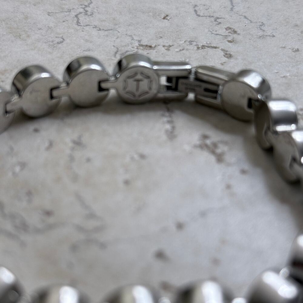 Touchstone Crystal by Swarovski, Serene Gray Ice Bracelet - Picture 4 of 5